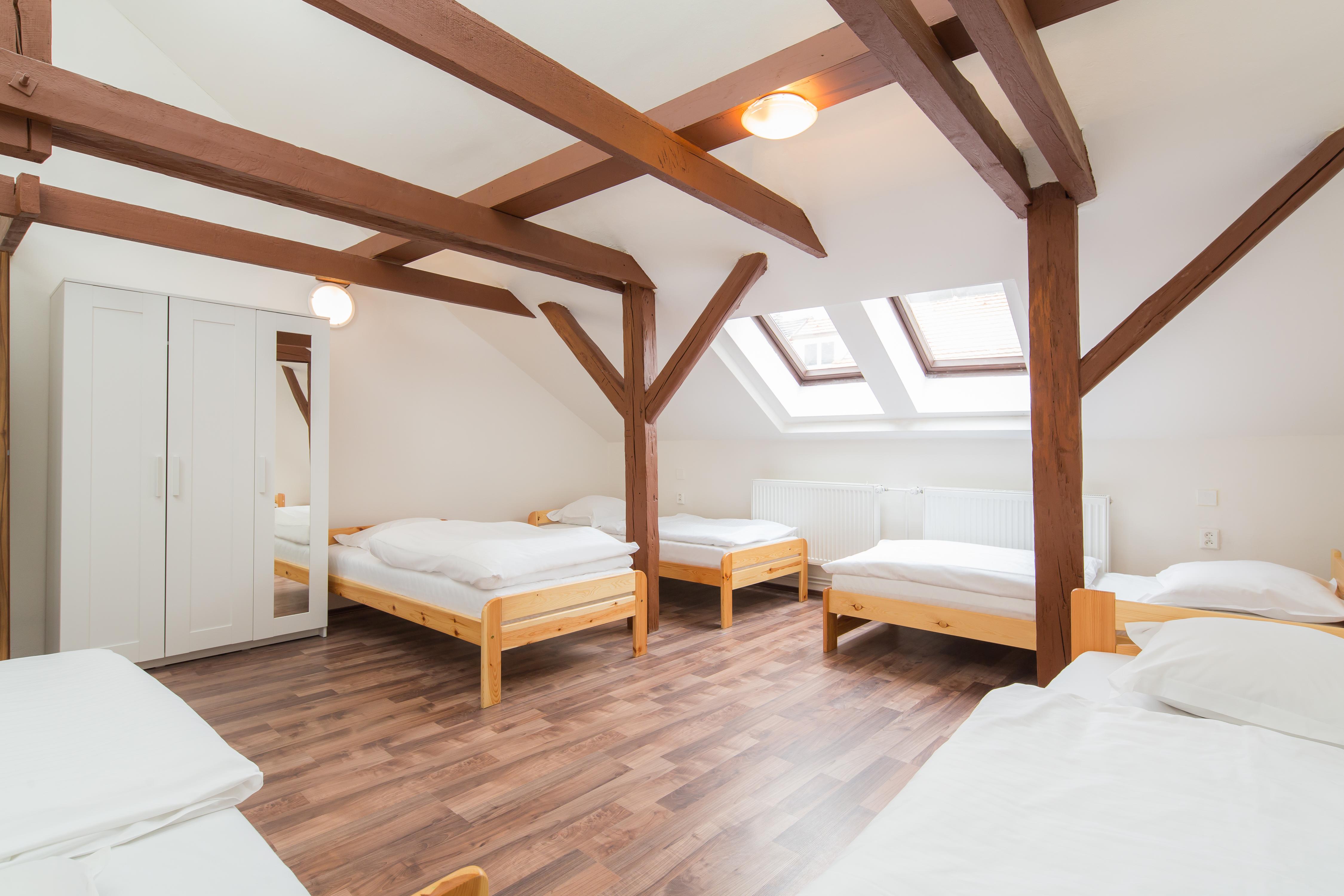 Hostel Easy Housing