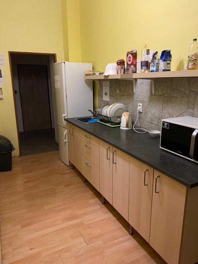 Easy Housing Hostel